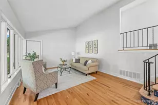 714 Western Ave, Glen Ellyn, IL 60137 - Photo 4