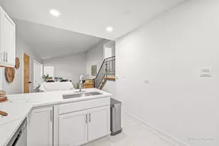 714 Western Ave, Glen Ellyn, IL 60137 - Photo 8