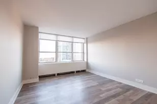 655 W Irving Park Rd, Chicago, IL 60613 - Photo 8