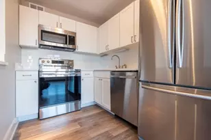 655 W Irving Park Rd, Chicago, IL 60613 - Photo 6