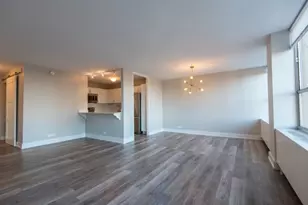 655 W Irving Park Rd, Chicago, IL 60613 - Photo 4