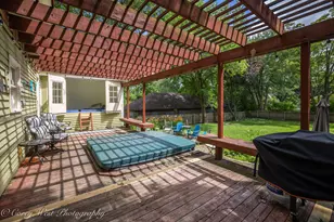 320 E High St, Sycamore, IL 60178 - Photo 10