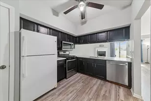 1459 Golfview Dr, Glendale Heights, IL 60139 - Photo 8