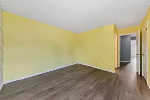 1459 Golfview Dr, Glendale Heights, IL 60139 - Photo 16