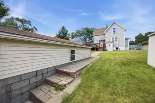 2331 18th Ave, Rockford, IL 61104 - Photo 4