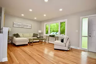 26890 N Longwood Rd, Lake Forest, IL 60045 - Photo 4