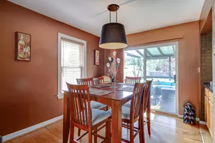 218 S Addison St, Bensenville, IL 60106 - Photo 6