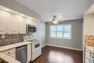 230 Manor Dr, New Lenox, IL 60451 - Photo 8