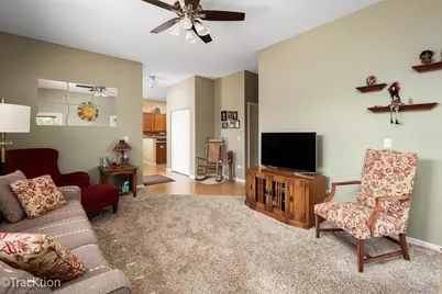 16611 Buckner Pond Way #16611, Crest Hill, IL 60403 - Photo 6