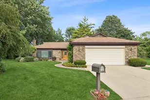 1414 W Allison Ct, Arlington Heights, IL 60005 - Photo 2