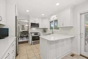 1414 W Allison Ct, Arlington Heights, IL 60005 - Photo 12