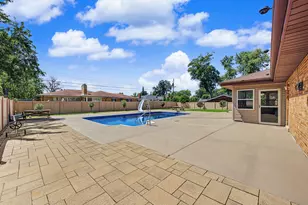 378 Oakwood Dr, Crete, IL 60417 - Photo 26
