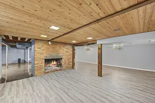 378 Oakwood Dr, Crete, IL 60417 - Photo 20