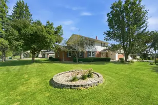 1847 W Tower Dr, Kankakee, IL 60901 - Photo 1
