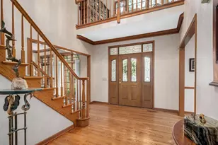 6905 Irish Ct, Darien, IL 60561 - Photo 4