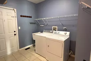 1959 Country Hills Dr, Yorkville, IL 60560 - Photo 16