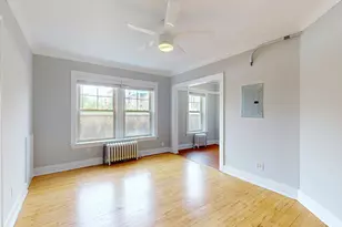 7 W Campbell St, Arlington Heights, IL 60005 - Photo 2