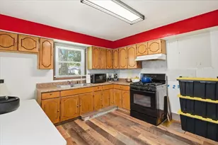 1813 Gilead Ave, Zion, IL 60099 - Photo 4