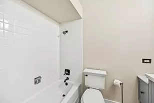 357 N Clarendon Ave, Lombard, IL 60148 - Photo 18