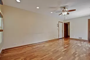 417 Lamont Terrace, Buffalo Grove, IL 60089 - Photo 12