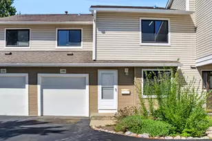 1288 N Williams Dr, Palatine, IL 60074 - Photo 2