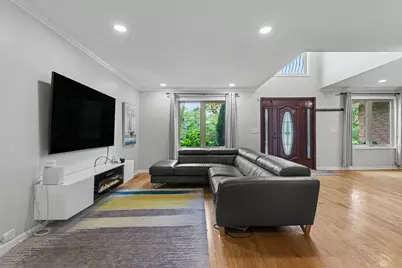 2945 Hartzell Street, Wilmette, IL 60091 - Photo 4
