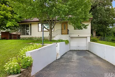 1012 Elder Avenue, McHenry, IL 60051 - Photo 2