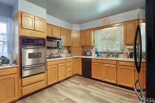 1012 Elder Ave, McHenry, IL 60051 - Photo 8