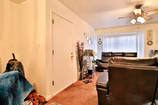 170 Dunteman Dr, Glendale Heights, IL 60139 - Photo 14