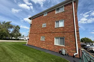 8101 W 83rd Pl, Justice, IL 60458 - Photo 20