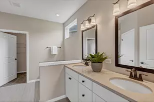 2767 Spring Cir N, Lindenhurst, IL 60046 - Photo 12