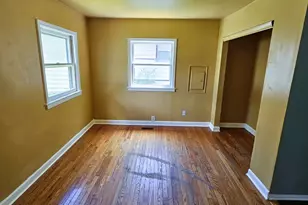 611 Golfview Dr, Round Lake Beach, IL 60073 - Photo 18