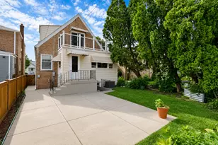 6227 N Naper Ave, Chicago, IL 60631 - Photo 28
