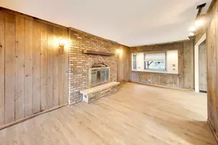 3040 N Wolf Rd, Melrose Park, IL 60164 - Photo 14