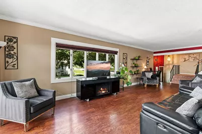 150 S Pick Avenue, Elmhurst, IL 60126 - Photo 4