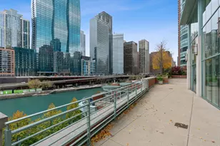 415 E North Water St, Chicago, IL 60611 - Photo 52