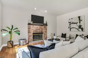 2014 S Kristina Ln, Round Lake, IL 60073 - Photo 20