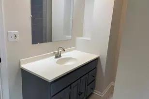 949 Harriet Ave, Aurora, IL 60505 - Photo 18