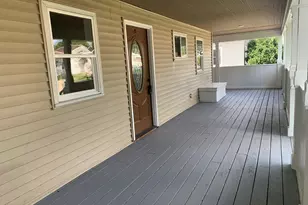 949 Harriet Ave, Aurora, IL 60505 - Photo 2