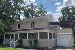 949 Harriet Ave, Aurora, IL 60505 - Photo 1