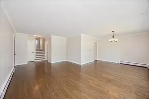 5239 Oakdale Dr, Oak Lawn, IL 60453 - Photo 4