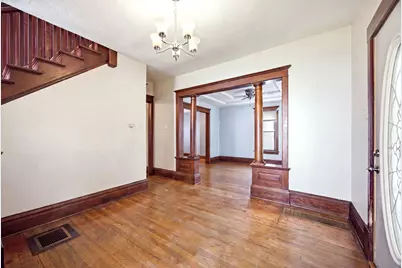 624 S 2nd Street, Dekalb, IL 60115 - Photo 4