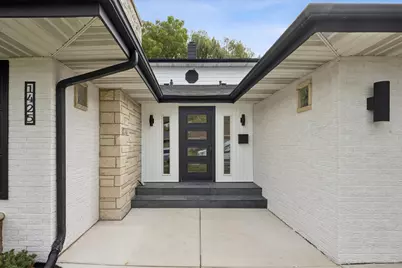 1425 Stonegate Road, La Grange Park, IL 60526 - Photo 2