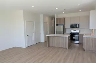 4740 W Addison St, Chicago, IL 60641 - Photo 2