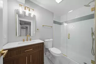 2442 W Wilson Ave, Chicago, IL 60625 - Photo 16