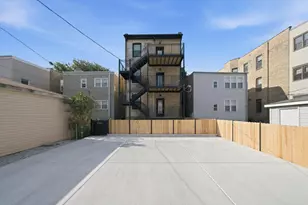 2442 W Wilson Ave, Chicago, IL 60625 - Photo 20