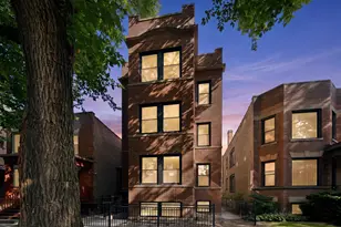 2442 W Wilson Ave, Chicago, IL 60625 - Photo 2