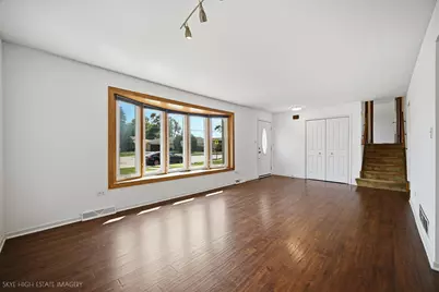 7040 W 107th Street, Worth, IL 60482 - Photo 2