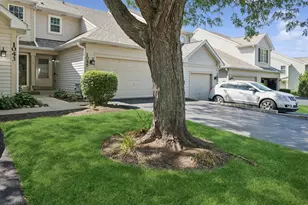 1045 Horizon Ridge, Lake in the Hills, IL 60156 - Photo 2