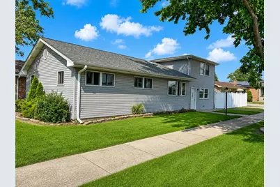 5950 W 87th Place, Oak Lawn, IL 60453 - Photo 1